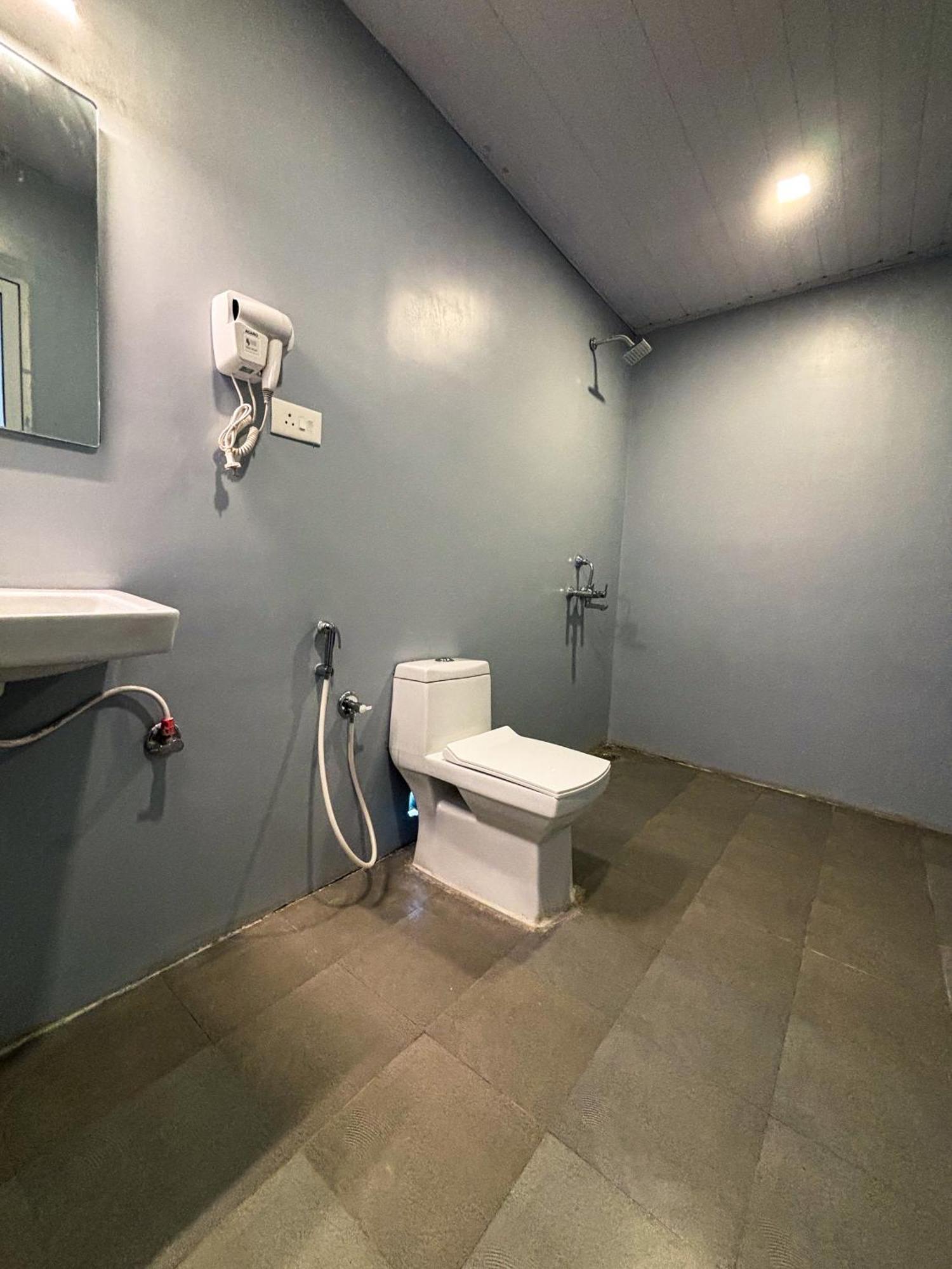 Traverse Luxe Hostel بالوليم المظهر الخارجي الصورة